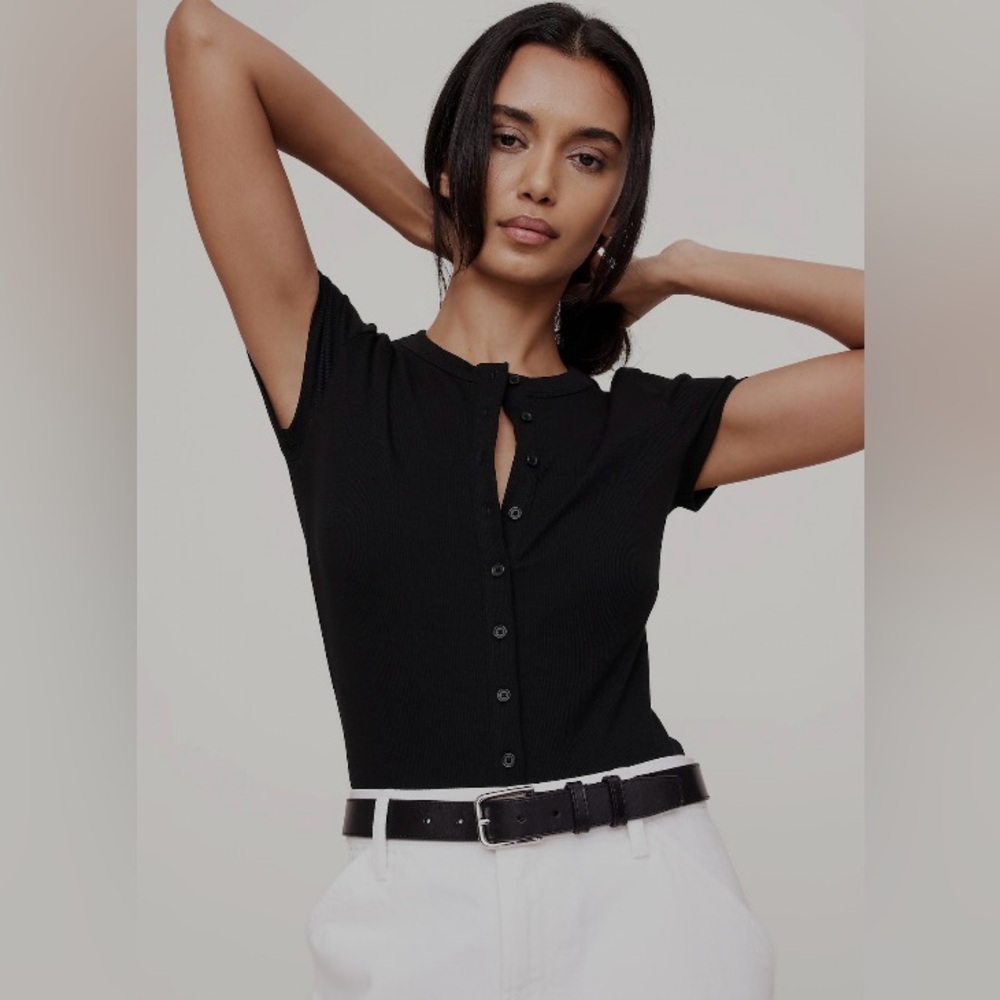 Banana Republic RIBBED SHORT-SLEEVE BUTTON-DOWN TOP
